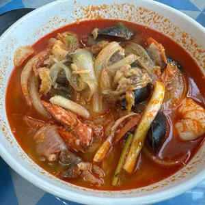 동보성 사진