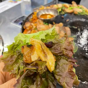 동두천솥뚜껑삼겹살 사진