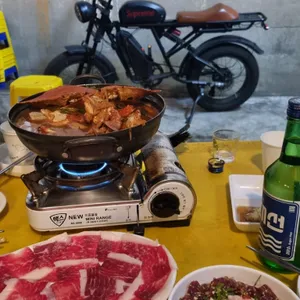 저수지 사진