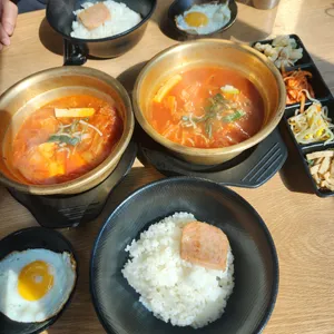 조선호랑이 김치찌개&냉면 사진