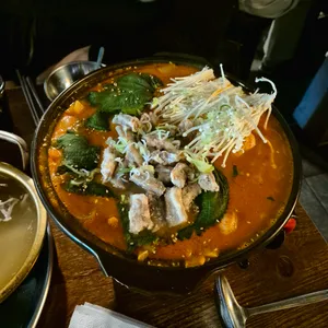 밤을 걷는 선비 사진