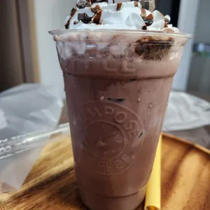 컴포즈커피 사진