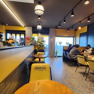 컴포즈커피 리뷰 사진