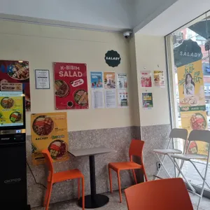 샐러디 리뷰 사진