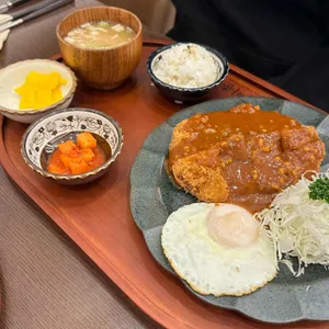 돈카춘 사진