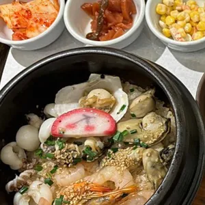 모랑해물솥밥 사진