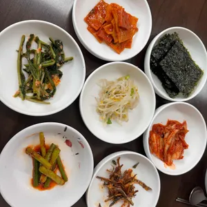 삼계탕과 해장국 사진