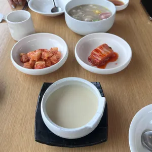 자하손만두 사진