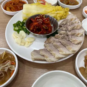 만복원조보쌈칼국수 사진