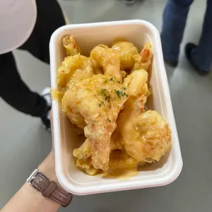 스테이션 사진