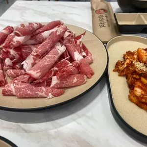 리리샤브 사진