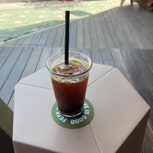 페페 이즈 굿 사진