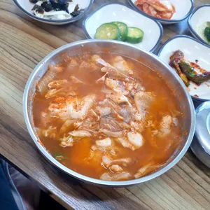 일출곰치국 사진