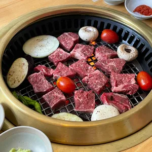 핑크솔트 숯불구이 사진