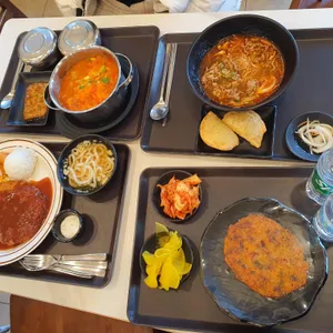 알파인 종합식당 사진