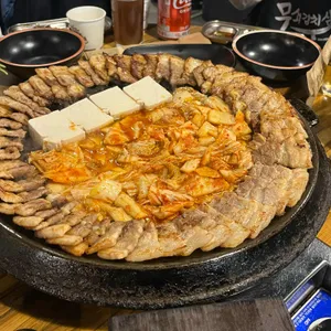 무쇠김치삼겹 사진