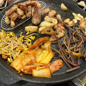 돈본 진월 사진