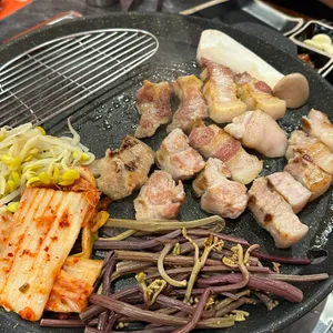 돈본 진월 사진