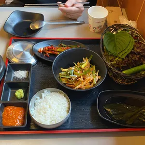 돼지맘 사진