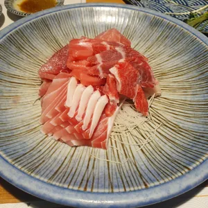 이춘복참치 사진