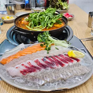 어사출또 사진