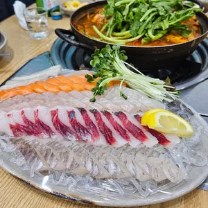어사출또 사진