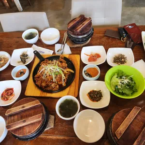 꽃다지쌈밥 사진