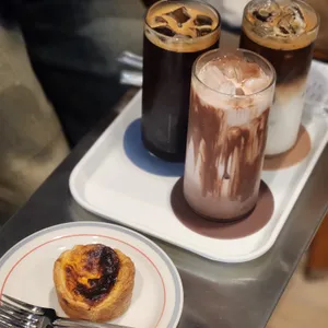 딥커피스트릿 사진