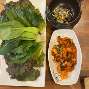 윤자네초가집 사진