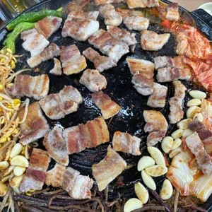 김윤식의 착한국수 & 솥뚜껑삼겹살 사진