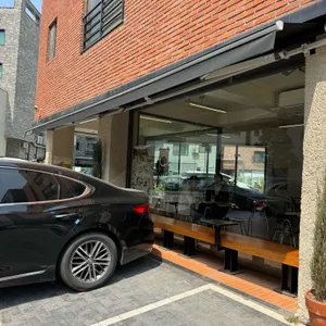 샬로우커피 리뷰 사진