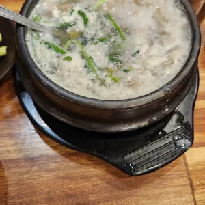 굴예찬 사진