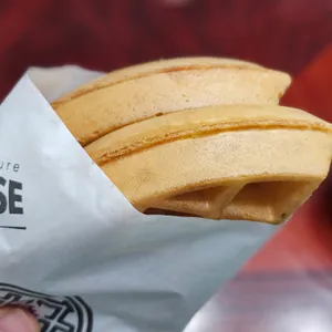 컴포즈커피 사진