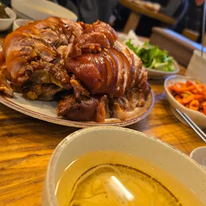 우리족발 사진