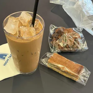 하이테이블 사진
