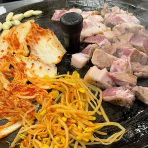 목구멍 사진
