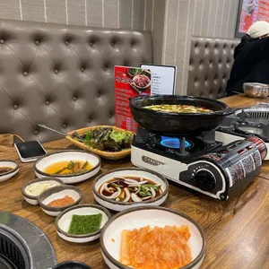 돼지만 왕소금구이 사진