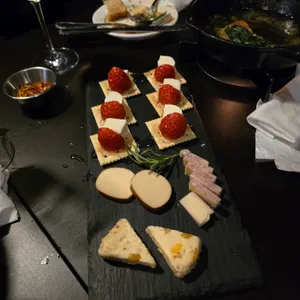 앨리나인 리뷰 사진