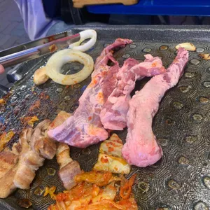 익선세겹살 사진