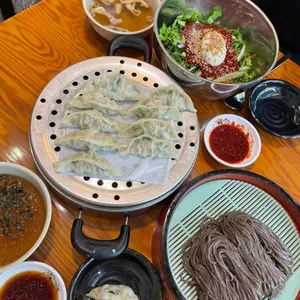 청실홍실 사진
