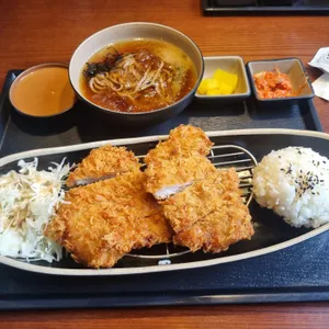 이자카야 나무 사진