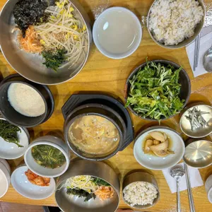비학산 보리밥생칼국수 사진