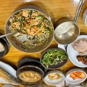비학산 보리밥생칼국수 사진