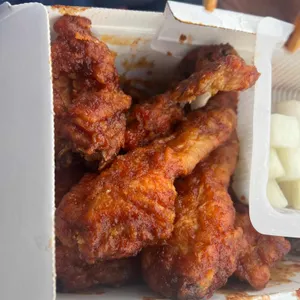 교촌치킨 사진