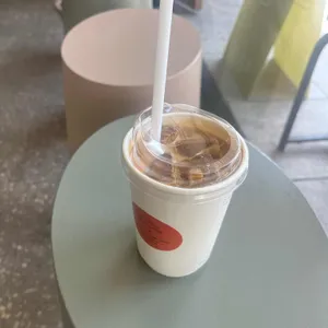 커피 몽타주 사진