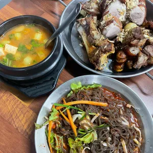 홍능족발 리뷰 사진