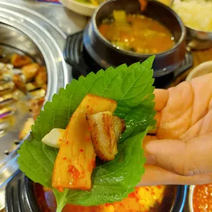 뒷고기&숯불꼼장어 사진