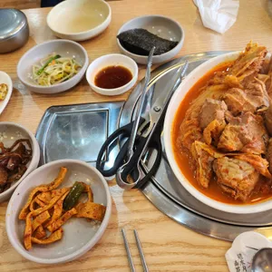 동인동 김치찜 사진