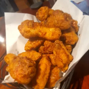 교촌치킨 사진