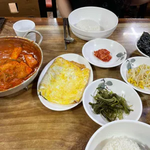 엄마네 돼지찌개 사진